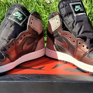 Nike Air Jordan 1 Retro High OG “Patina" SIZE: 4 MENS